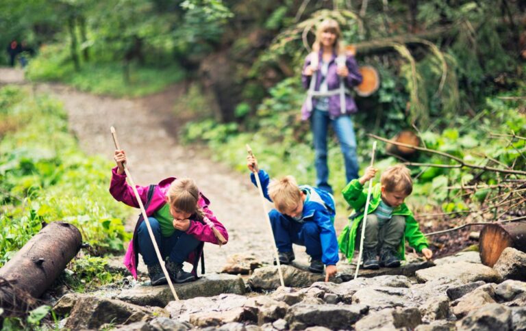 15 Tips for Hiking with Kids!